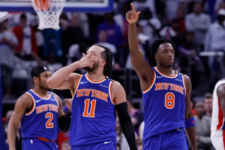 2025-05-02T024044Z_1828070701_MT1USATODAY26067584_RTRMADP_3_NBA-PLAYOFFS-NEW-YORK-KNICKS-AT-DETROIT-PISTONS-1746184973