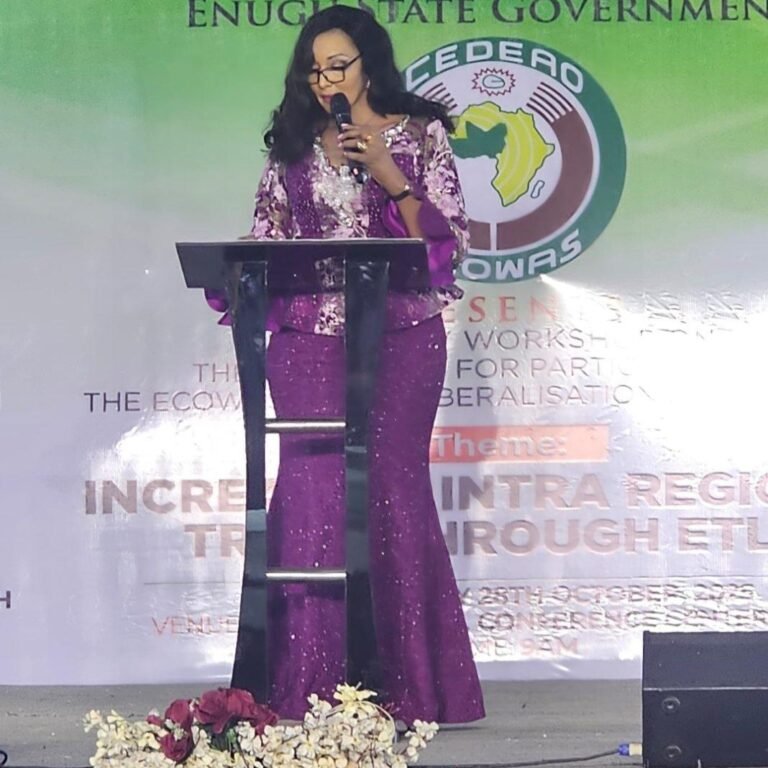 1000615868-1-1068x1421