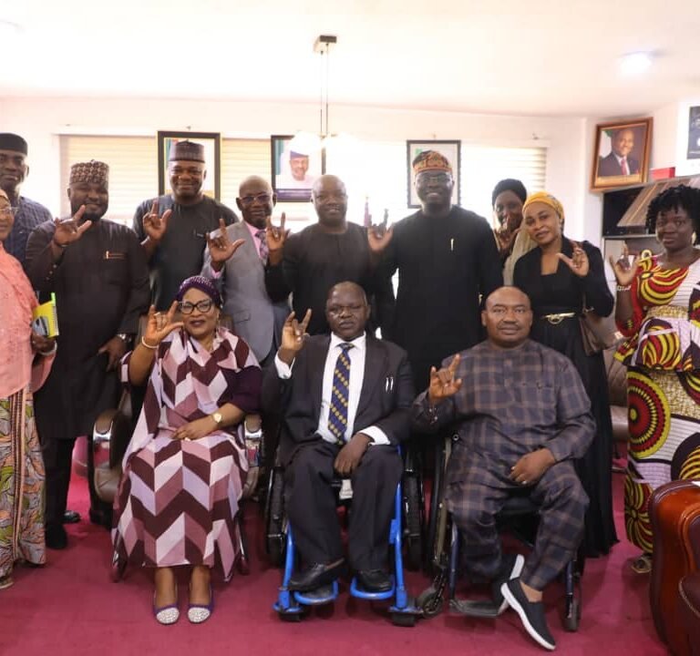 WhatsApp Image 2025-10-15 at 23.03.22_55728e22