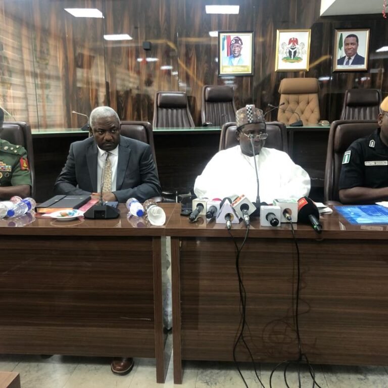 WhatsApp Image 2025-10-29 at 00.33.00_e87f626e