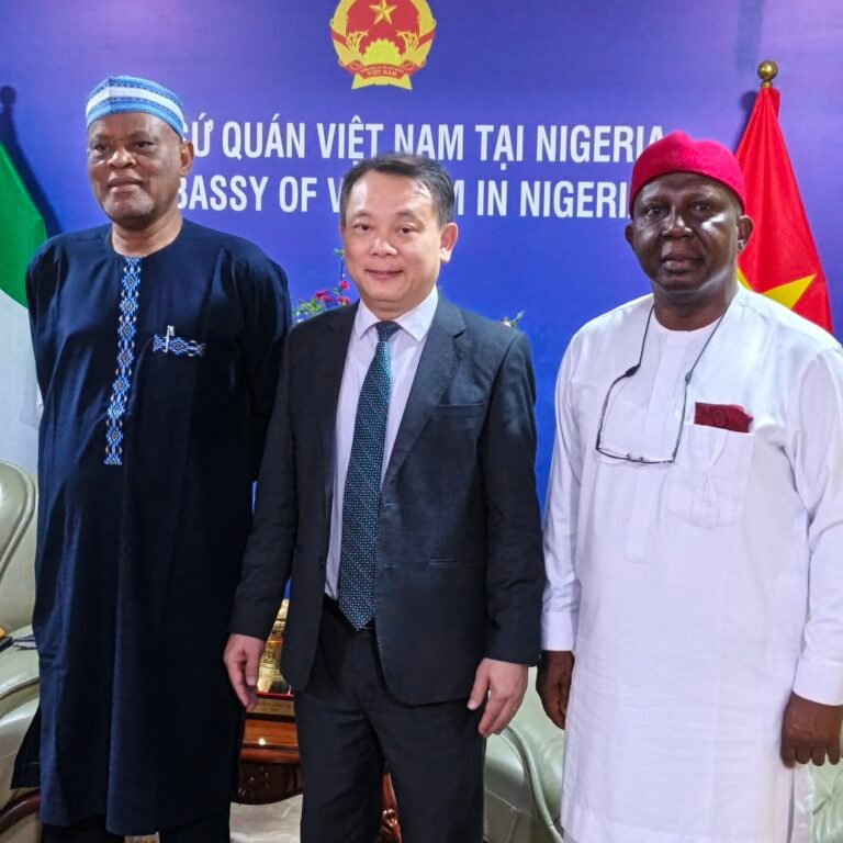 0-4064x3048-0-0-{}-0-12#