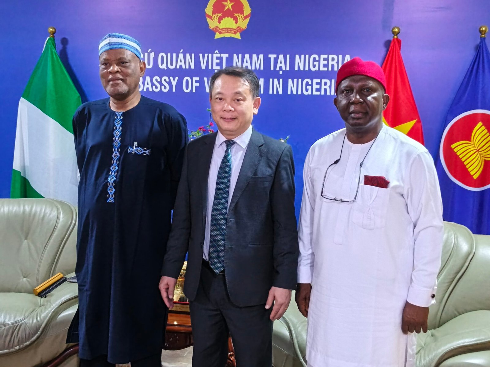 0-4064x3048-0-0-{}-0-12#